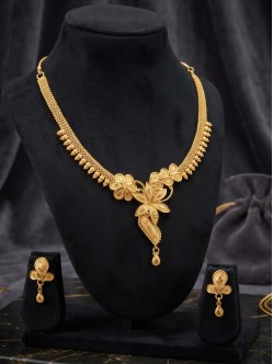 gold-pated-necklce-UBJKGN26